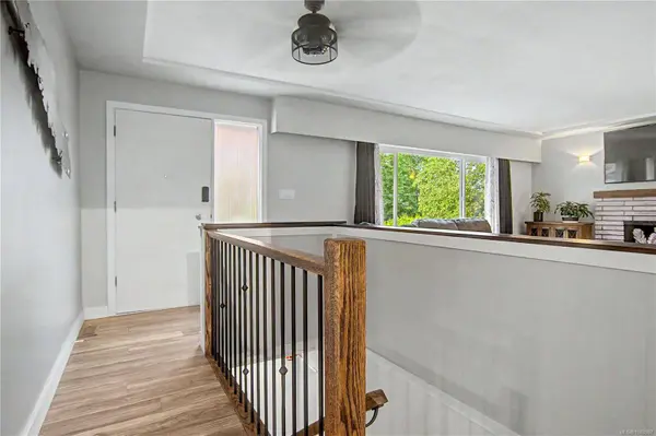 159 Roberta Rd, Nanaimo, BC V9X 1A1