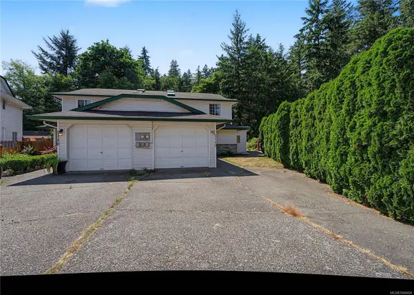 5140 Carol Pl ##2, Nanaimo, BC V9T 5Z3