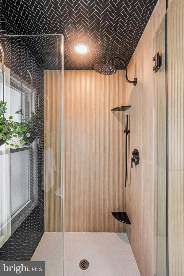 129 S CHURCH ST, Moorestown, NJ 08057