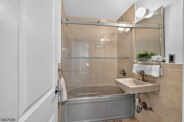 6600 Kennedy Blvd E Apt 23J #23J, West New York Town, NJ 07093