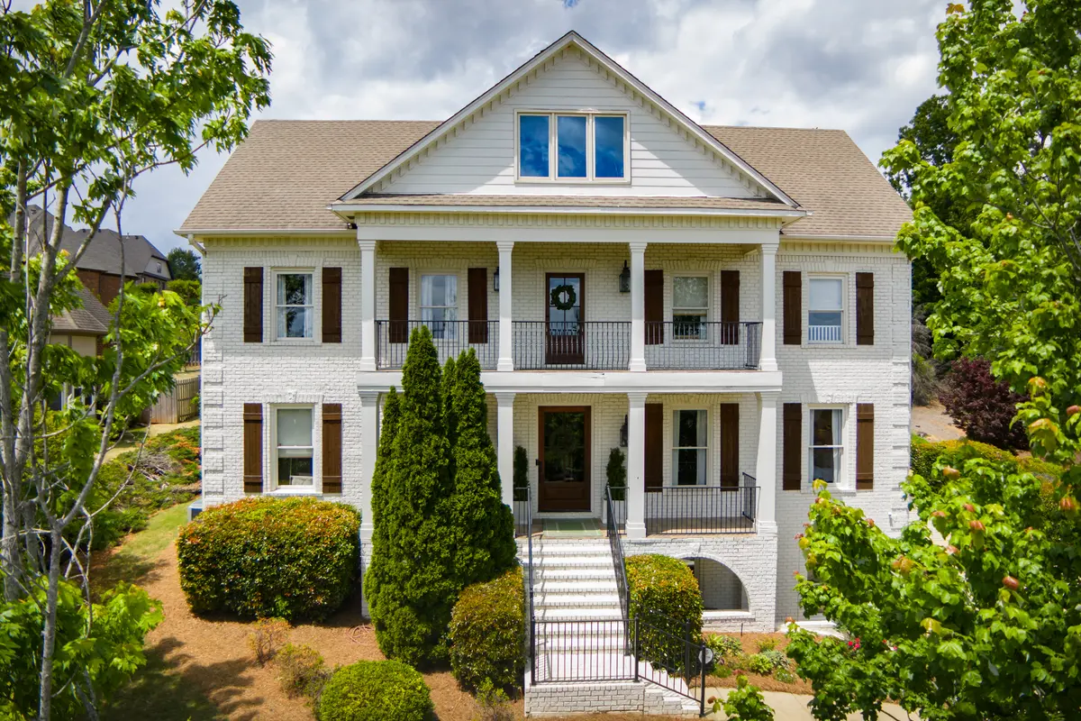 1383 Scout Trce, Hoover, AL 35244-3917