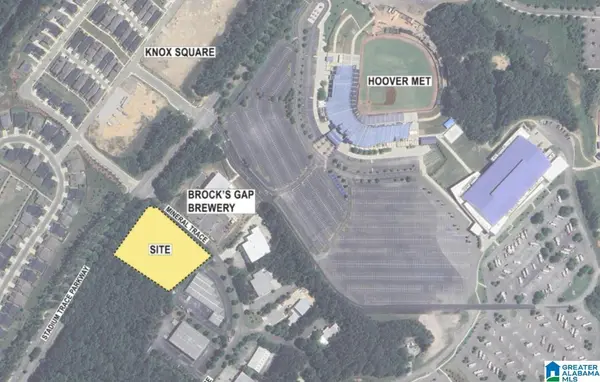 501 MINERAL TRACE #1, Hoover, AL 35244
