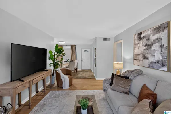 2046 MONTREAT PARKWAY #D, Vestavia Hills, AL 35216