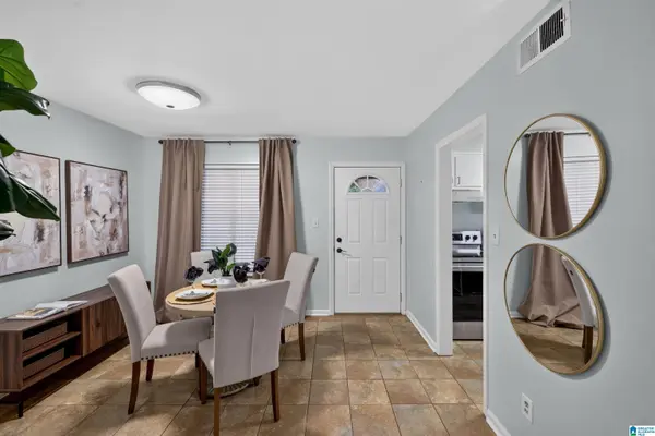 2046 MONTREAT PARKWAY #D, Vestavia Hills, AL 35216