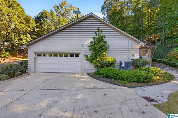 4205 SHILOH DRIVE, Mountain Brook, AL 35213
