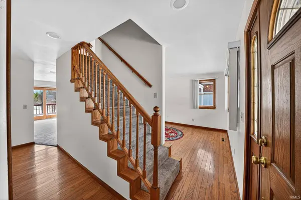 61695 Miami Road, South Bend, IN 46614-6406