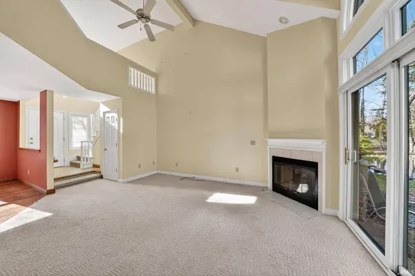 1446 Bridge Water Way, Mishawaka, IN 46545-4029