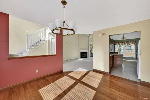 1446 Bridge Water Way, Mishawaka, IN 46545-4029