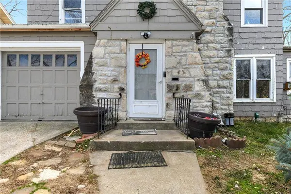 1519 Tauromee AVE, Kansas City, KS 66102
