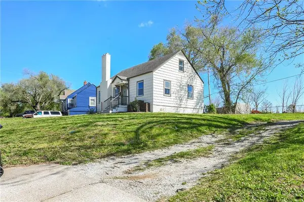 11201 E 40th ST #S, Independence, MO 64052