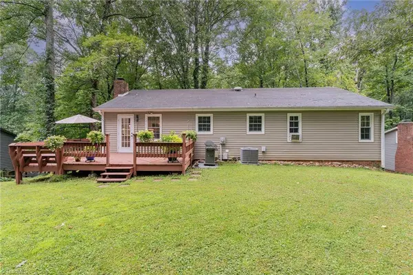 437 Valleymeade DR, Kernersville, NC 27284