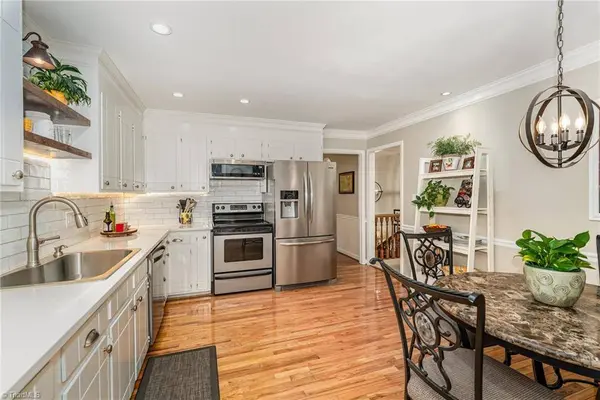 437 Valleymeade DR, Kernersville, NC 27284