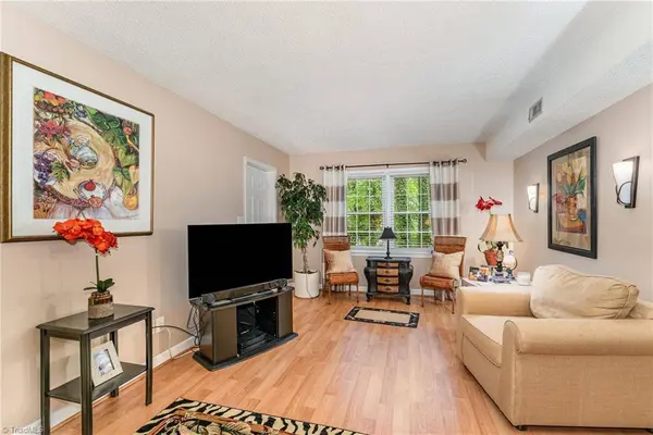 437 Valleymeade DR, Kernersville, NC 27284