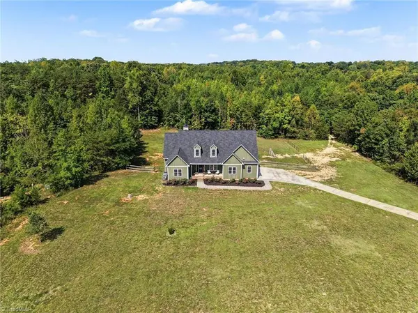 197 Lake Meadows DR