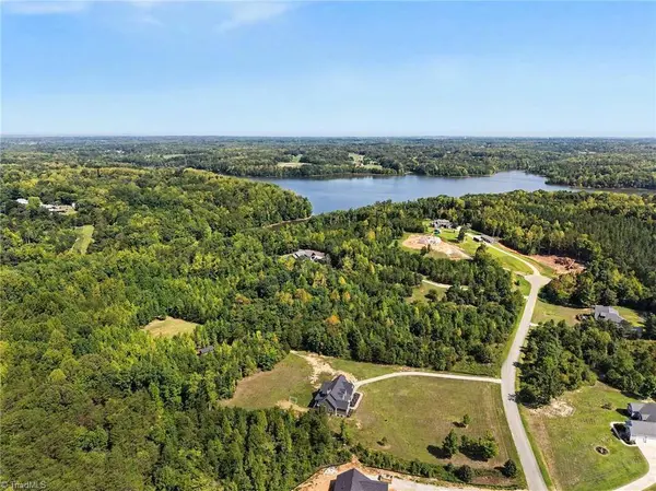 197 Lake Meadows DR, Reidsville, NC 27320