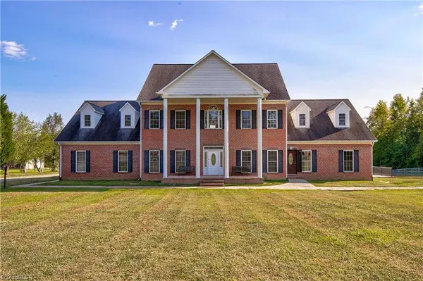 5054 Harvest RD, Mcleansville, NC 27301