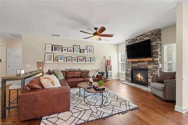 5159 Sedge Hollow DR, Kernersville, NC 27284