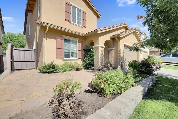 848 Calico Dr, Rocklin, CA 95765-5492