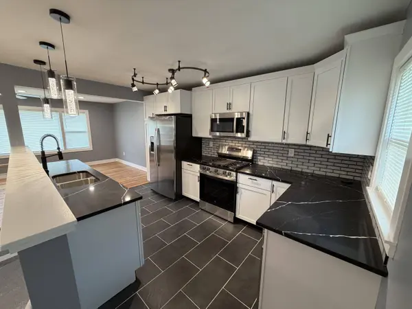 3941 Wirth RD, Highland, IN 46322