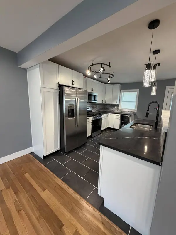 3941 Wirth RD, Highland, IN 46322
