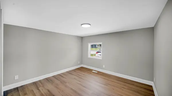 2933 W 38th PL, Hobart, IN 46342