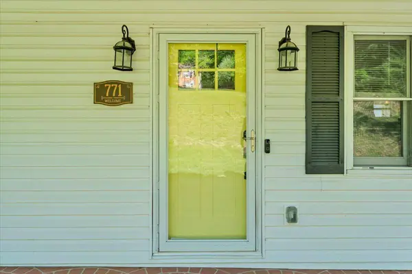 771 Oak DR, Blue Ridge, VA 24064