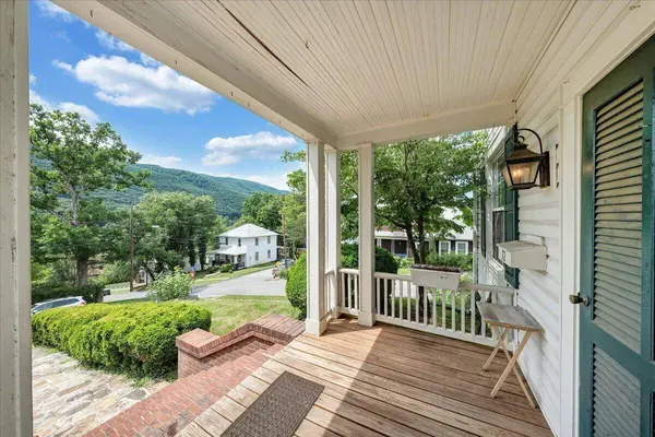 72 Bath ST, Clifton Forge, VA 24422