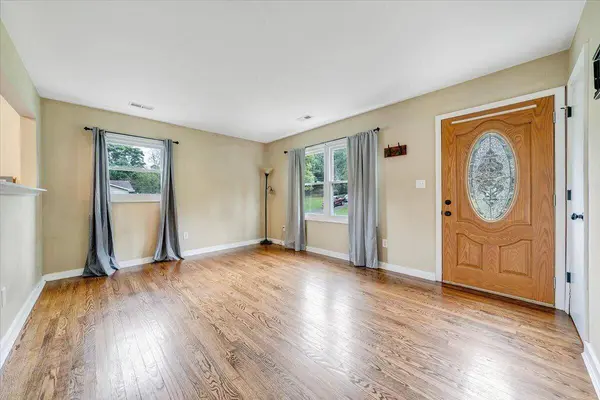 4851 Bradshaw RD, Salem, VA 24153