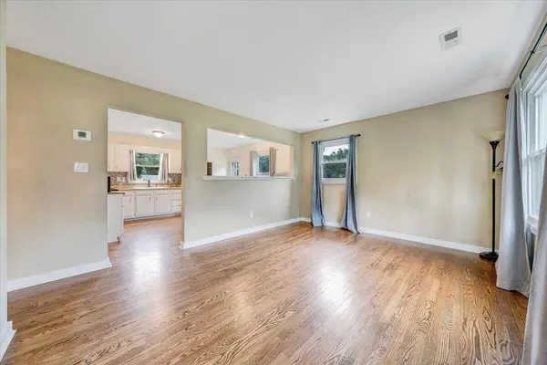 4851 Bradshaw RD, Salem, VA 24153