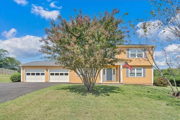 72 Hillandale DR, Troutville, VA 24175