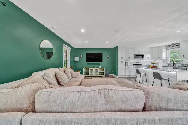 526 Aragona DR, Vinton, VA 24179