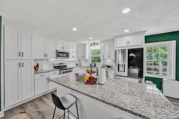 526 Aragona DR, Vinton, VA 24179