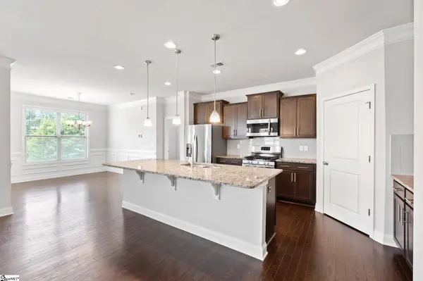 854 Deepwood Court, Boiling Springs, SC 29316
