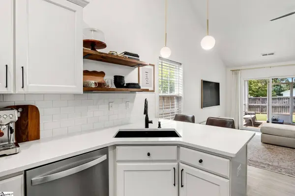 102 N Church Street, Duncan, SC 29334