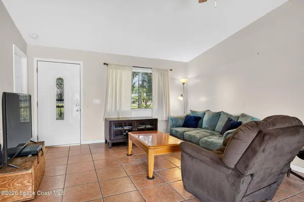 959 Sablon ST SE, Palm Bay, FL 32909