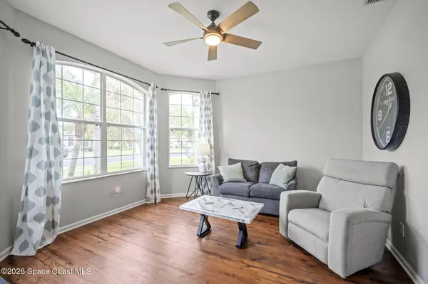 354 Abernathy CIR SE, Palm Bay, FL 32909