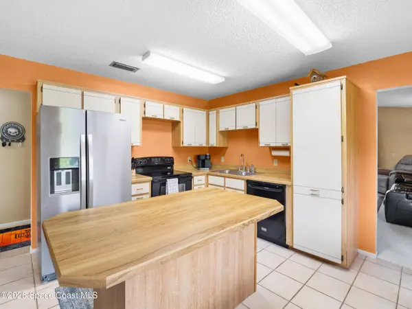 3745 Canberra CT, Titusville, FL 32780
