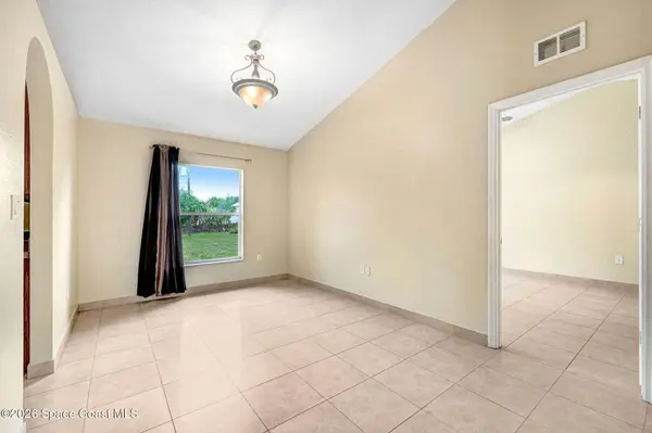 1416 Martinez ST SE, Palm Bay, FL 32909