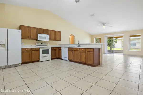 1406 Martinez ST SE, Palm Bay, FL 32909