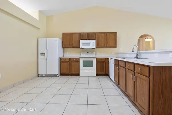 1406 Martinez ST SE, Palm Bay, FL 32909