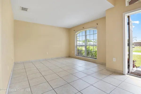 1406 Martinez ST SE, Palm Bay, FL 32909