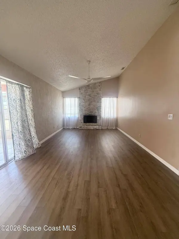 1660 Wake Forest RD NW, Palm Bay, FL 32907