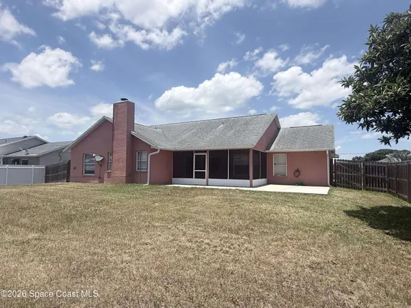 1660 Wake Forest RD NW, Palm Bay, FL 32907