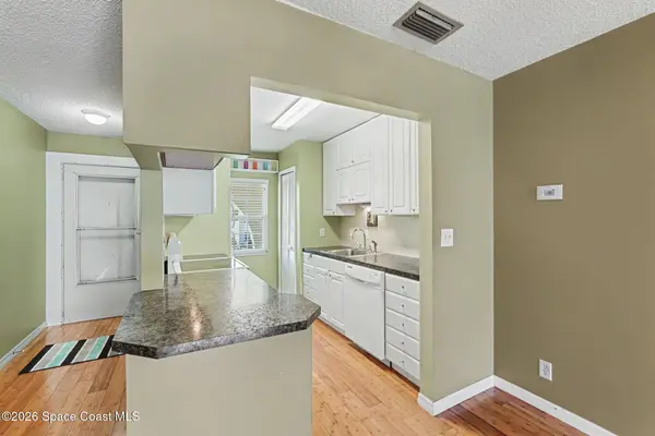 1047 Small CT #38, Indian Harbour Beach, FL 32937