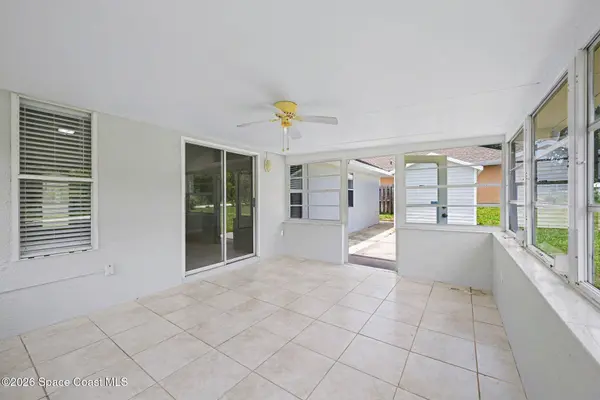 226 12th ST SW, Vero Beach, FL 32962