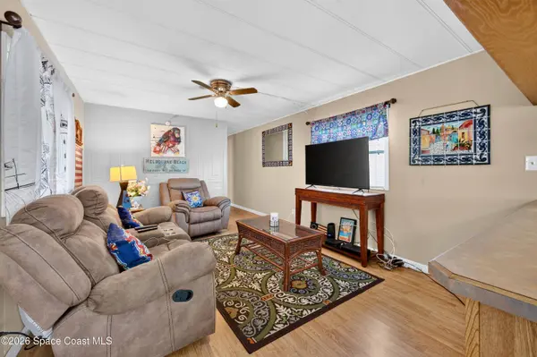 250 Liberty LN, Melbourne Beach, FL 32951