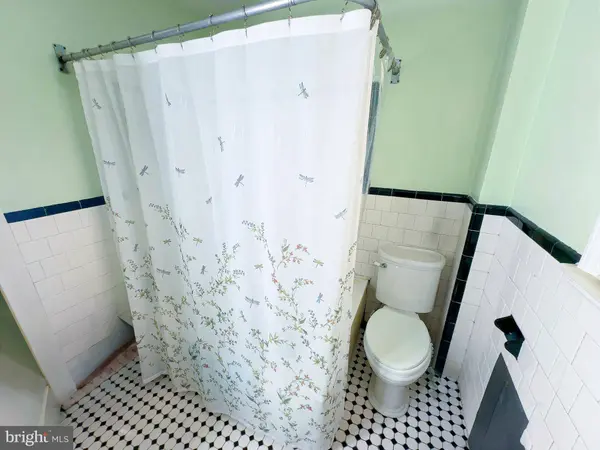 408 44TH ST NE, Washington, DC 20019