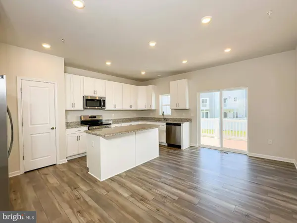 5615 LUDLOW PL, White Plains, MD 20695
