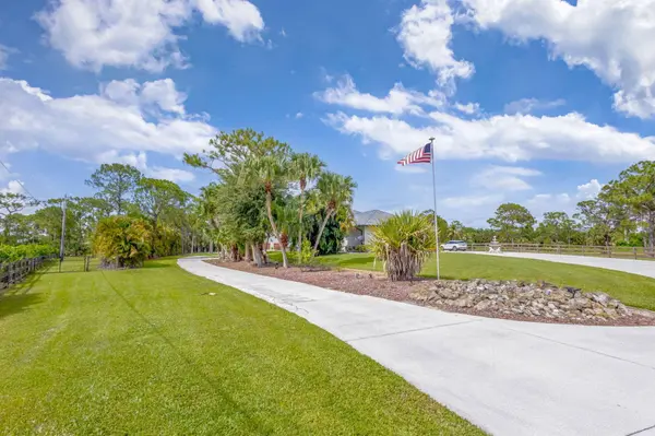 11085 86TH ST N, West Palm Beach, FL 33412