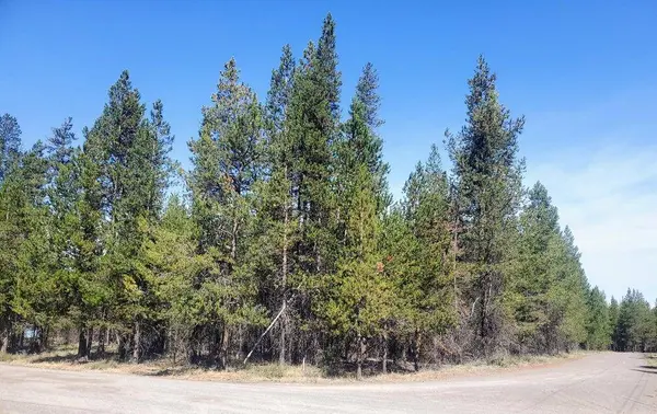 15734 Paulina AVE, La Pine, OR 97739